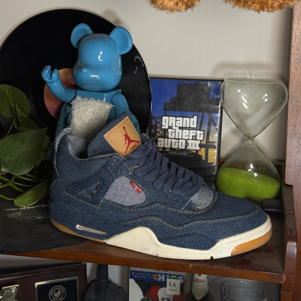 Levi’s x Air Jordan 4 Retro “Denim”